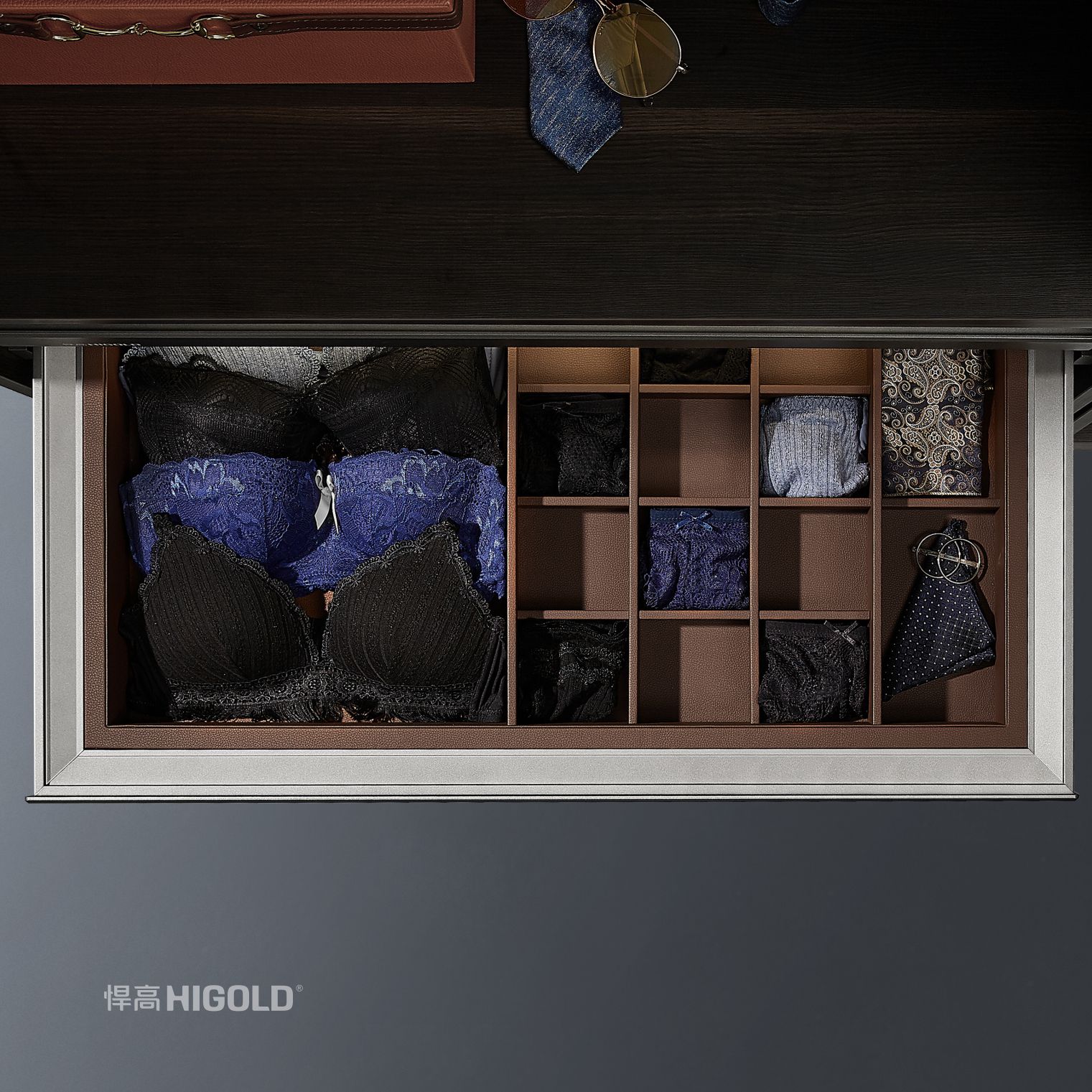 Wardrobe Charm Storage Pro Series | Wardrobe Charm Storage Box | Best ...